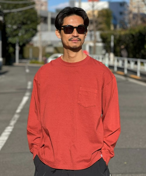 MAGIC NUMBER（マジック ナンバー）の「【MAGIC NUMBER】 STOCK LOGO US COTTON L/S T-SHIRT ストックロゴユーエスコットンロングスリーブティーシャツ（Tシャツ/カットソー・メンズ・バーガンディー/グリーン/ネイビー/オフホワイト・MEDIUM/LARGE/X-LARGE）」の6枚目の写真