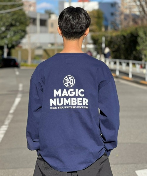 MAGIC NUMBER（マジック ナンバー）の「【MAGIC NUMBER】 STOCK LOGO US COTTON L/S T-SHIRT ストックロゴユーエスコットンロングスリーブティーシャツ（Tシャツ/カットソー・メンズ・バーガンディー/グリーン/ネイビー/オフホワイト・MEDIUM/LARGE/X-LARGE）」の19枚目の写真
