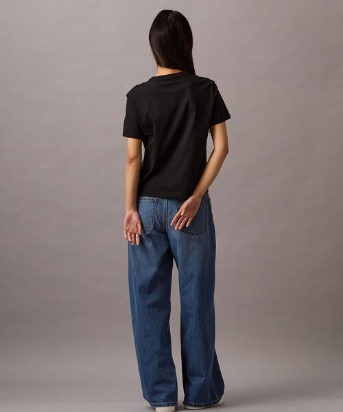Calvin Klein（カルバン・クライン）の「クラッシック モノロゴ クルーネック Tシャツ（Tシャツ/カットソー・レディース・ホワイト/ブラック/グレー・L/M/S/XS）」の20枚目の写真