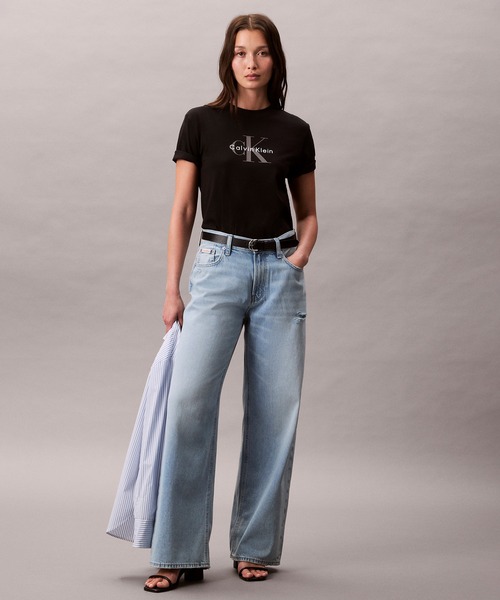 Calvin Klein（カルバン・クライン）の「クラッシック モノロゴ クルーネック Tシャツ（Tシャツ/カットソー・レディース・ホワイト/ブラック/グレー・L/M/S/XS）」の6枚目の写真