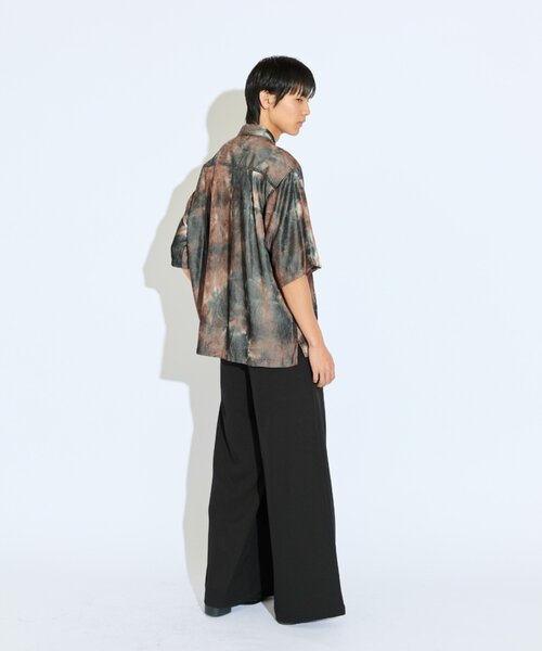 Lui's(ルイス)の「【Neucon/ニューコン】 ペイントデザイン7分袖オーバーシャツ(シャツ/ブラウス・メンズ・ブラック/ブラウン・1/2)」の16枚目の写真