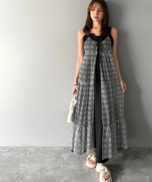 mily bilet(ミウィビレット)の「【mily bilet】大人の甘さを引き立てる。チェックチュールフリルティアードキャミワンピース(ワンピース・レディース・ブルー/ブラック・LARGE/MEDIUM/SMALL/X-LARGE)」の10枚目の写真