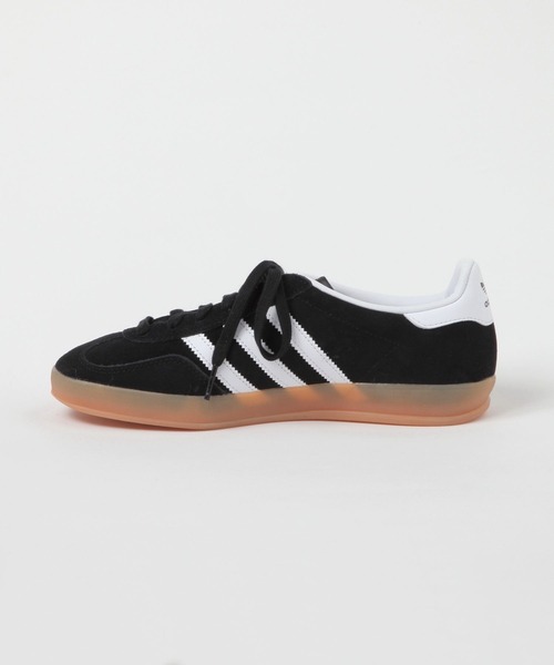 adidas（アディダス）の「【adidas(アディダス)】GAZELLEINDOOR(WOMENS)（スニーカー・レディース・ブラック/ブルー・MEDIUM/LARGE）」の3枚目の写真