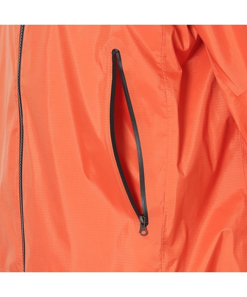 NANGA（ナンガ）の「AT 3L WEATHER SHEILD JK / AT 3L ウェザー シールド ジャケット（ナイロンジャケット・メンズ・グレー/オレンジ/ブラック・S/M/L/XL）」の14枚目の写真