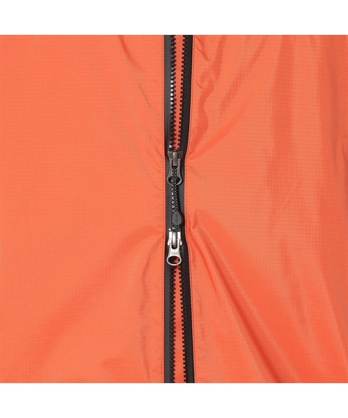 NANGA（ナンガ）の「AT 3L WEATHER SHEILD JK / AT 3L ウェザー シールド ジャケット（ナイロンジャケット・メンズ・グレー/オレンジ/ブラック・S/M/L/XL）」の11枚目の写真