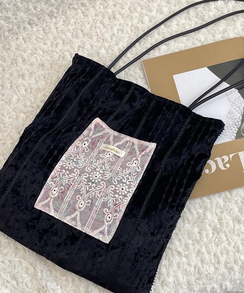 tone(トーン)の「Liaa/ベロア レース 刺繍 トートバッグ A18553(トートバッグ・レディース・その他1/その他4/その他2/その他3/その他5/その他6/その他7/その他9/その他8/その他10・FREE)」の9枚目の写真