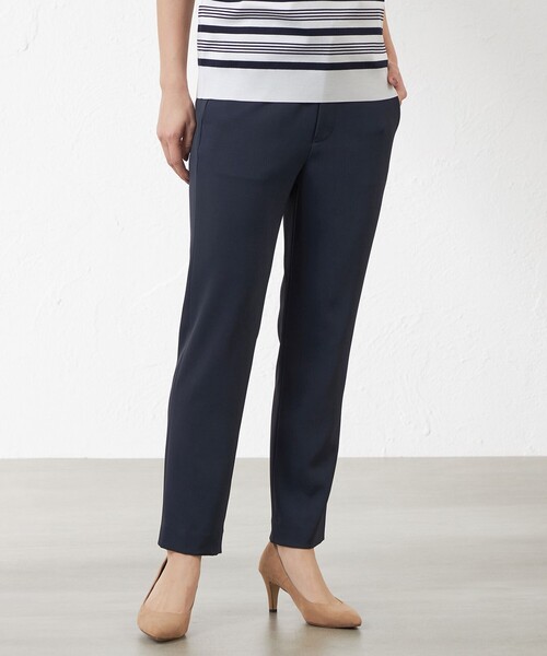 amaca（アマカ）の「リリーワルツテーパードパンツ（その他パンツ・レディース・ベージュ/ダークネイビー/ブルー系その他4/グリーン系その他5・38/40/36）」の4枚目の写真