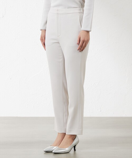 amaca（アマカ）の「リリーワルツテーパードパンツ（その他パンツ・レディース・ベージュ/ダークネイビー/ブルー系その他4/グリーン系その他5・38/40/36）」の9枚目の写真