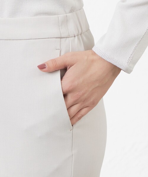 amaca（アマカ）の「リリーワルツテーパードパンツ（その他パンツ・レディース・ベージュ/ダークネイビー/ブルー系その他4/グリーン系その他5・38/40/36）」の11枚目の写真