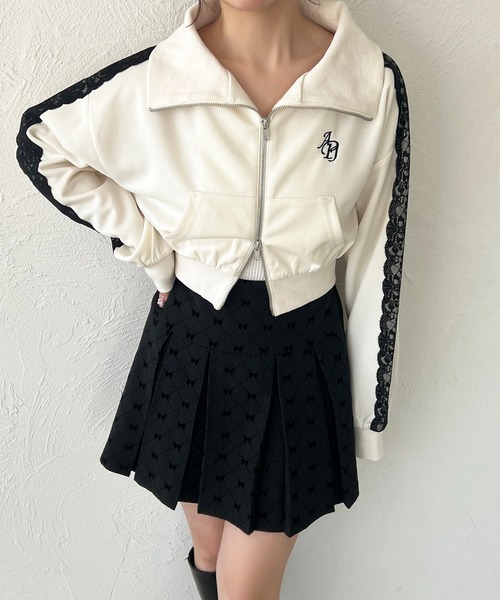 apres jour(アプレジュール)の「オフショルレーストラックジャケット(ジャージ・レディース・ネイビー/ブラック/アイボリー・X-LARGE/フリー)」の5枚目の写真