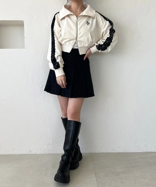 apres jour(アプレジュール)の「オフショルレーストラックジャケット(ジャージ・レディース・ネイビー/ブラック/アイボリー・X-LARGE/フリー)」の7枚目の写真