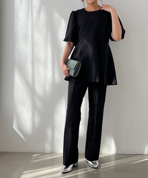MISCH MASCH(ミッシュマッシュ)の「ZOZO限定 バルーンスリーブペプラムブラウス(シャツ/ブラウス・レディース・ベージュ/ブラック/ホワイト・フリ-)」の14枚目の写真