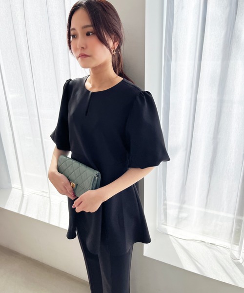 MISCH MASCH(ミッシュマッシュ)の「ZOZO限定 バルーンスリーブペプラムブラウス(シャツ/ブラウス・レディース・ベージュ/ブラック/ホワイト・フリ-)」の16枚目の写真