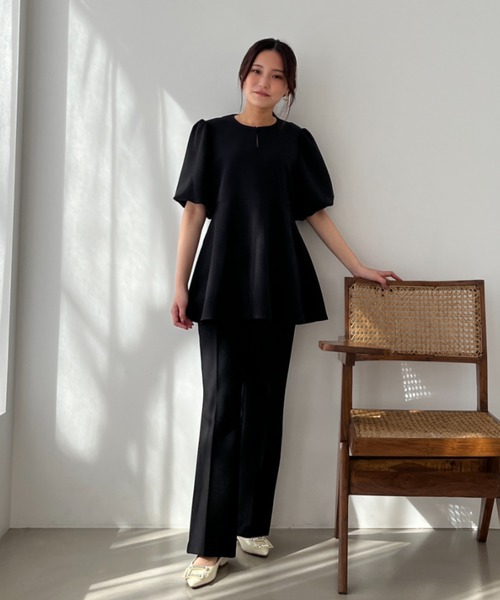 MISCH MASCH(ミッシュマッシュ)の「ZOZO限定 バルーンスリーブペプラムブラウス(シャツ/ブラウス・レディース・ベージュ/ブラック/ホワイト・フリ-)」の8枚目の写真