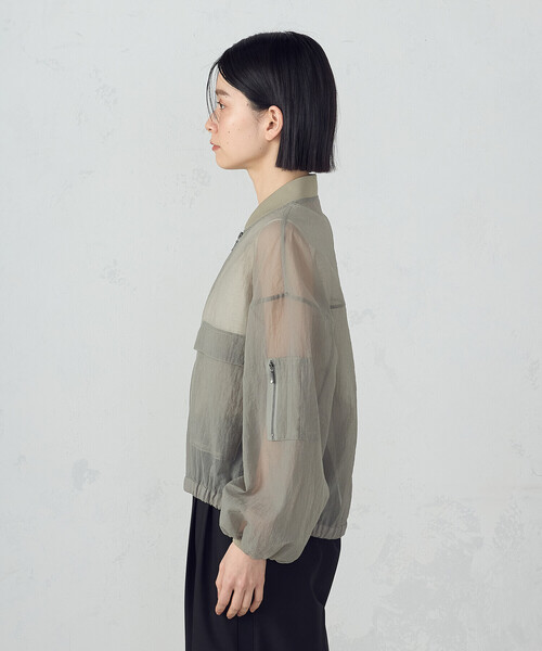 COMME CA ISM（コムサイズム）の「シアー リップストップMA-1 ブルゾン（ブルゾン・レディース・ブラック/カーキ・MEDIUM/LARGE）」の6枚目の写真