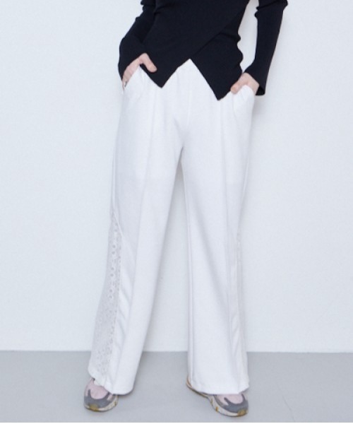 Muel Chic(ミュエルシック)の「Lizy lace pants リジーレースパンツ(スウェットパンツ・レディース・ホワイト・FREE)」の5枚目の写真