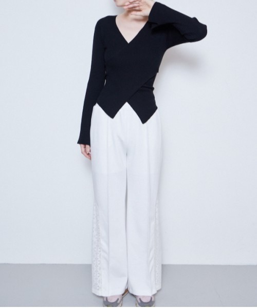 Muel Chic(ミュエルシック)の「Lizy lace pants リジーレースパンツ(スウェットパンツ・レディース・ホワイト・FREE)」の9枚目の写真