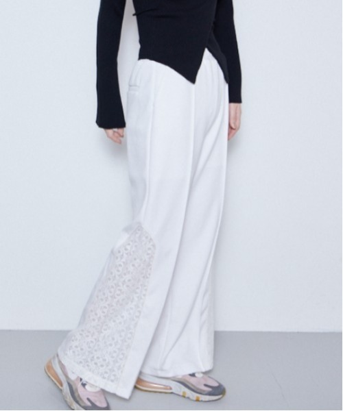 Muel Chic(ミュエルシック)の「Lizy lace pants リジーレースパンツ(スウェットパンツ・レディース・ホワイト・FREE)」の8枚目の写真