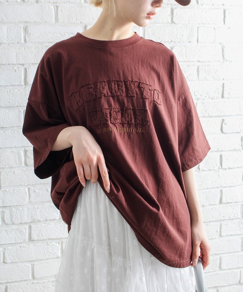 SpRay(スプレイ)の「貼付ロゴBIG Tシャツ(Tシャツ/カットソー・レディース・ホワイト/チャコールグレー/ベージュ/ネイビー/ボルドー・FREE)」の7枚目の写真