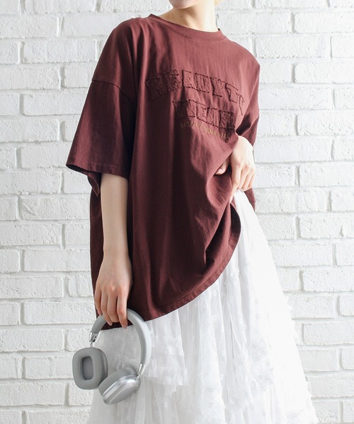 SpRay(スプレイ)の「貼付ロゴBIG Tシャツ(Tシャツ/カットソー・レディース・ホワイト/チャコールグレー/ベージュ/ネイビー/ボルドー・FREE)」の10枚目の写真