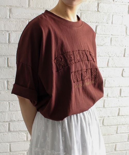 SpRay(スプレイ)の「貼付ロゴBIG Tシャツ(Tシャツ/カットソー・レディース・ホワイト/チャコールグレー/ベージュ/ネイビー/ボルドー・FREE)」の11枚目の写真