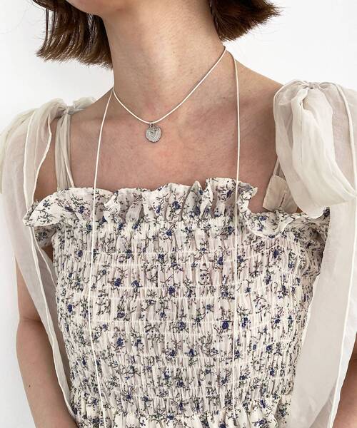 MAJESTIC LEGON（マジェスティックレゴン）の「アンニュイハートネックレス（ネックレス・レディース・シルバー/アイボリー・FREE）」の8枚目の写真