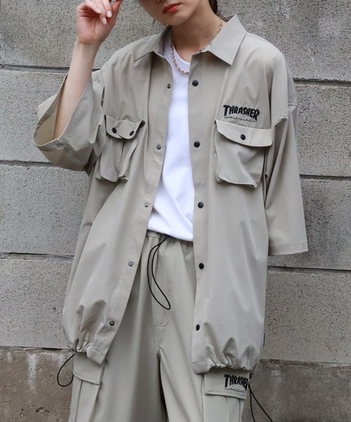 THRASHER(スラッシャー)の「【THRASHER/スラッシャー】 接触冷感 オーバーサイズ ナイロンストレッチ 半袖シャツ(シャツ/ブラウス・メンズ・カーキ/グレイッシュベージュ/ブラック・M/XL/L)」の5枚目の写真