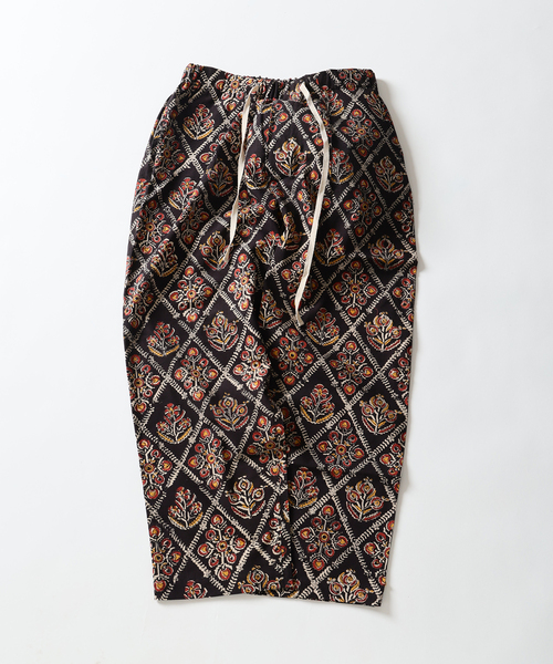 JOURNAL STANDARD relume(ジャーナルスタンダード レリューム)の「bunai 別注 KALAMKARI プリントパンツ(その他パンツ・メンズ・マスタード/ボルドー/ブラック/アイボリー・FREE)」の3枚目の写真