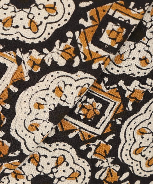 JOURNAL STANDARD relume(ジャーナルスタンダード レリューム)の「bunai 別注 KALAMKARI プリントパンツ(その他パンツ・メンズ・マスタード/ボルドー/ブラック/アイボリー・FREE)」の17枚目の写真