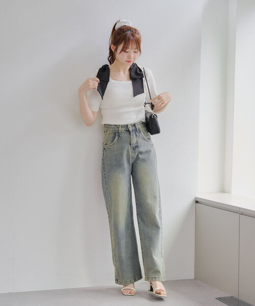 continuer de NICE CLAUP(コンティニューデナイスクラップ)の「肩リボンスクエアネックニット(ニット/セーター・レディース・ブラック/オフホワイト/ブルー・FREE)」の8枚目の写真