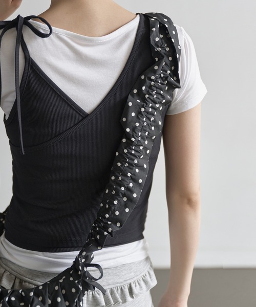 UNE MANSION（ユヌマンション）の「【2WAY仕様クロスバッグ/ハンドバッグ】ドットパターンシャーリングラブリーギャザーバッグ（ショルダーバッグ・レディース・アイボリー/ブラック・ONE SIZE）」の15枚目の写真