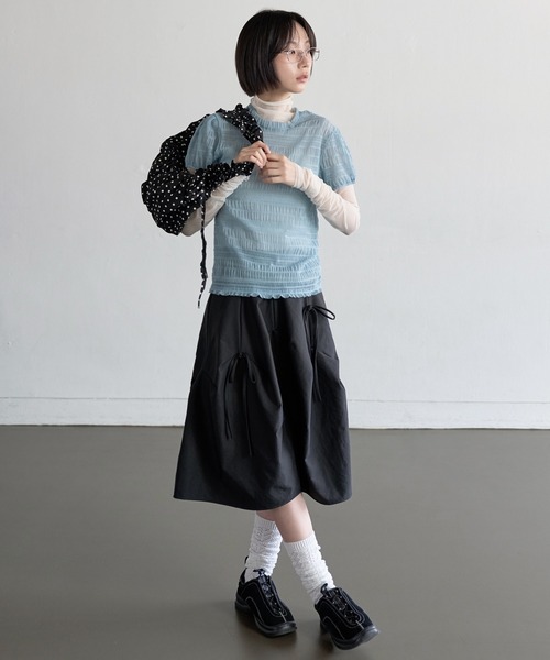 UNE MANSION（ユヌマンション）の「【2WAY仕様クロスバッグ/ハンドバッグ】ドットパターンシャーリングラブリーギャザーバッグ（ショルダーバッグ・レディース・アイボリー/ブラック・ONE SIZE）」の20枚目の写真