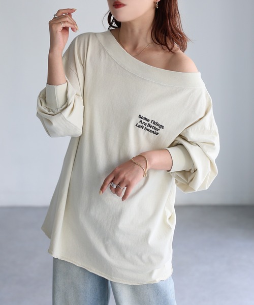 Riberry(リベリー)の「ロゴ刺繍オフショルピグメントロンT(Tシャツ/カットソー・レディース・グレー/ホワイト系/チャコールグレー・FREE)」の6枚目の写真