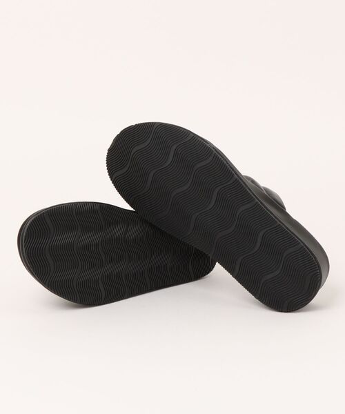 Balancoire（ブランコアール）の「【軽量】パデットダブルベルト 厚底　サンダル（サンダル・レディース・ライトグレー/ブラック・S/M/L/LL）」の4枚目の写真