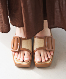 LE TALON | KARIN TAKUBO×LE TALONバックルスライダーサンダル(サンダル)