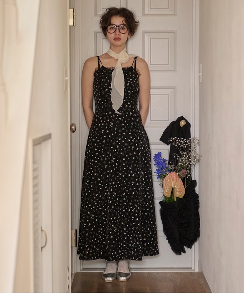 loin nuit（ロワンニュイ）の「tulle drape cami onepiece / チュールドレープキャミワンピース（ワンピース・レディース・ブラック/チャコールグレー・FREE）」の13枚目の写真