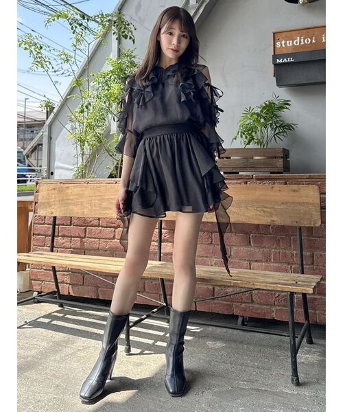 dazzlin（ダズリン）の「シアーフルイドフリルミニスカート（スカート・レディース・ブラック/オフホワイト/ブルー・SMALL/MEDIUM）」の12枚目の写真