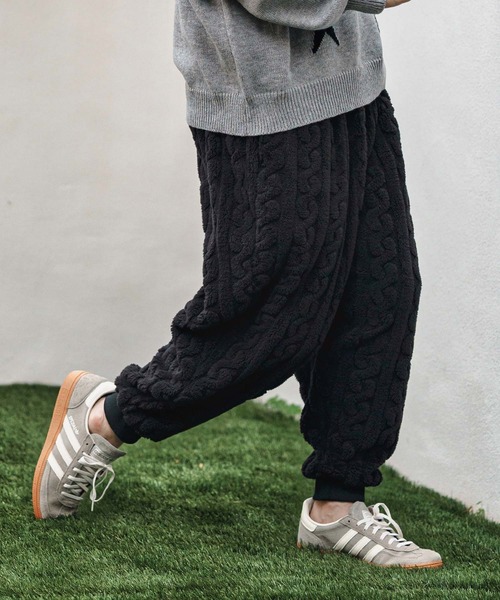 CAMBIO（カンビオ）の「mp13811- Cable Jacquard Boa Jogger Pants ボアジョガーパンツ（その他パンツ・メンズ・チャコール/ライトベージュ/ブラック・S/M/L）」の6枚目の写真