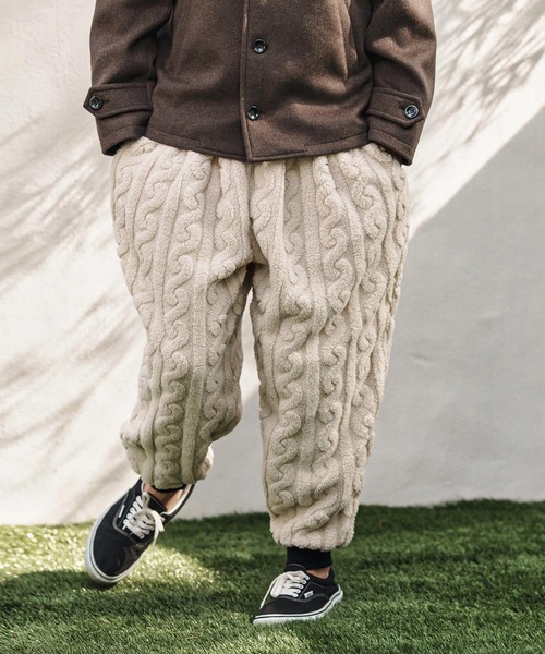 CAMBIO（カンビオ）の「mp13811- Cable Jacquard Boa Jogger Pants ボアジョガーパンツ（その他パンツ・メンズ・チャコール/ライトベージュ/ブラック・S/M/L）」の11枚目の写真