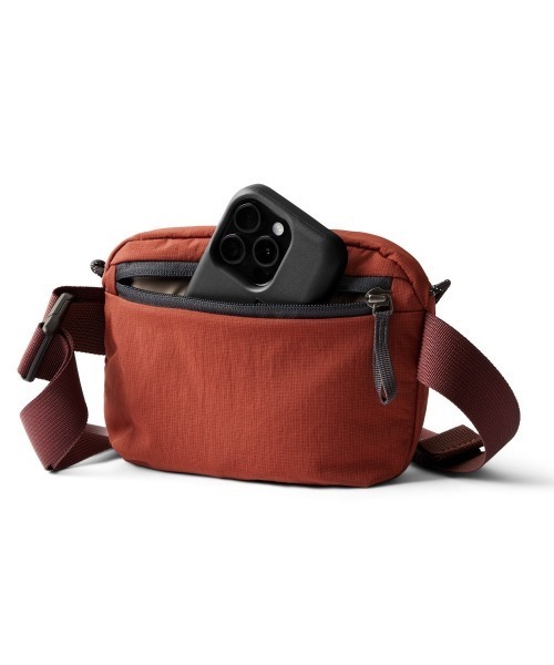 entre square（アントレスクエアー）の「Bellroy/ボディバッグ/ウェストポーチ Lite Belt Bag クレイ（ボディバッグ/ウエストポーチ・メンズ・レンガ・ONESIZE）」の6枚目の写真