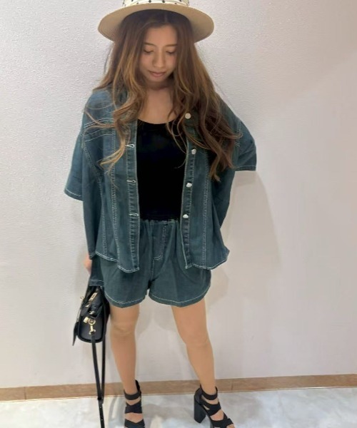 LETee(レティー)の「デニムサマージャケット&ショートパンツ セットアップ(セットアップ・レディース・ブルー/サックスブルー・FREE)」の11枚目の写真