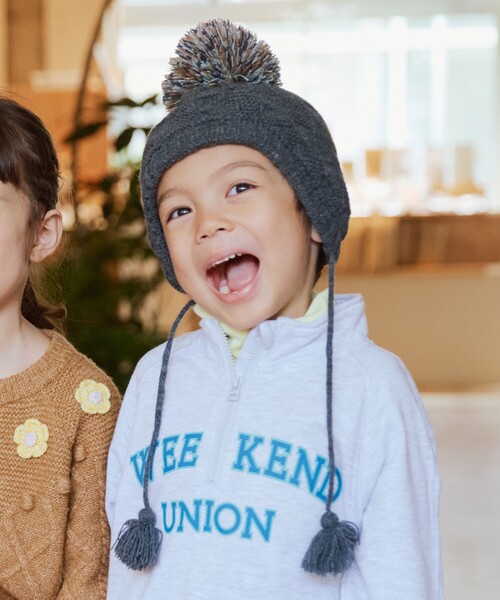 BEAMS mini（ビームスミニ）の「耳付き ポンポン ニットワッチ 2025FW（ニットキャップ/ビーニー・キッズ・グレー系その他/ブラウン系その他2・ONE SIZE）」の4枚目の写真