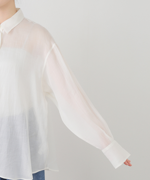 IENA（イエナ）の「Maison IENAシルクコットンシアーシャツ（シャツ/ブラウス・レディース・カーキ/ホワイト・FREE）」の8枚目の写真