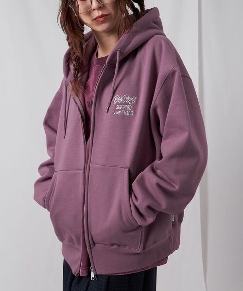 BEN DAVIS（ベンデイビス）の「【BEN DAVIS（ベンデイビス）】 SELECTION ZIP HOODIE /パーカー ジップパーカー ダブルジップ 短丈 刺繍 プリント（パーカー・メンズ・アッシュグレー/ブラック/ピンク系その他2・MEDIUM/LARGE/X-LARGE）」の5枚目の写真