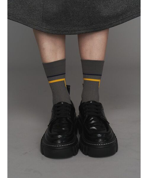 UN3D.(アンスリード)の「GEOMETRY LINE SOCKS / ジオメトリーラインソックス(ソックス/靴下・レディース・グレー/ブラック/ネイビー・FREE)」の4枚目の写真