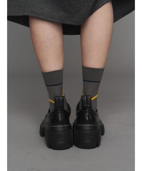 UN3D.(アンスリード)の「GEOMETRY LINE SOCKS / ジオメトリーラインソックス(ソックス/靴下・レディース・グレー/ブラック/ネイビー・FREE)」の6枚目の写真