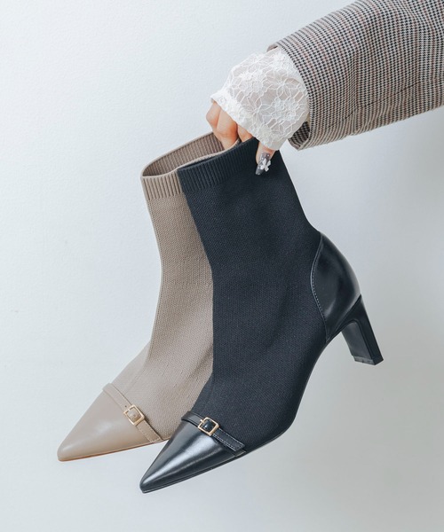 EVOL(イーボル)の「【S-LLサイズ展開・美脚効果あり】ニットベルトショートブーツ BZ23842(ブーツ・レディース・ベージュ/ブラック・M/L/LL/S)」の2枚目の写真