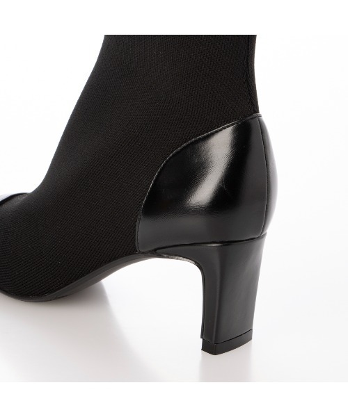 EVOL(イーボル)の「【S-LLサイズ展開・美脚効果あり】ニットベルトショートブーツ BZ23842(ブーツ・レディース・ベージュ/ブラック・M/L/LL/S)」の13枚目の写真