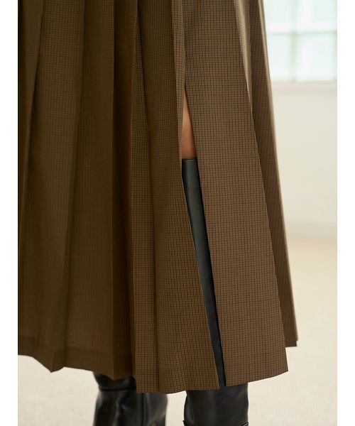 SNIDEL(スナイデル)の「ベルト付きプリーツロングスカート(スカート・レディース・チェック/ストライプ/グレー・0/1)」の18枚目の写真