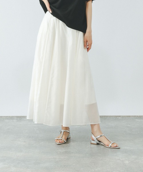 GLOBAL WORK（グローバルワーク）の「シアータックフレアスカート/571416（スカート・レディース・ブラウン/ブルー系その他/アイボリー/ブラック/ブラック系その他・REGULAR/SHORT）」の4枚目の写真